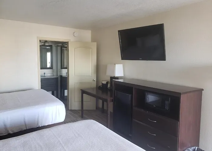 Grand Texan Hotel And Convention Center