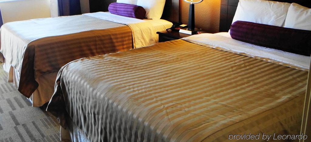 Hotel Grand Texan And Convention Center 3*